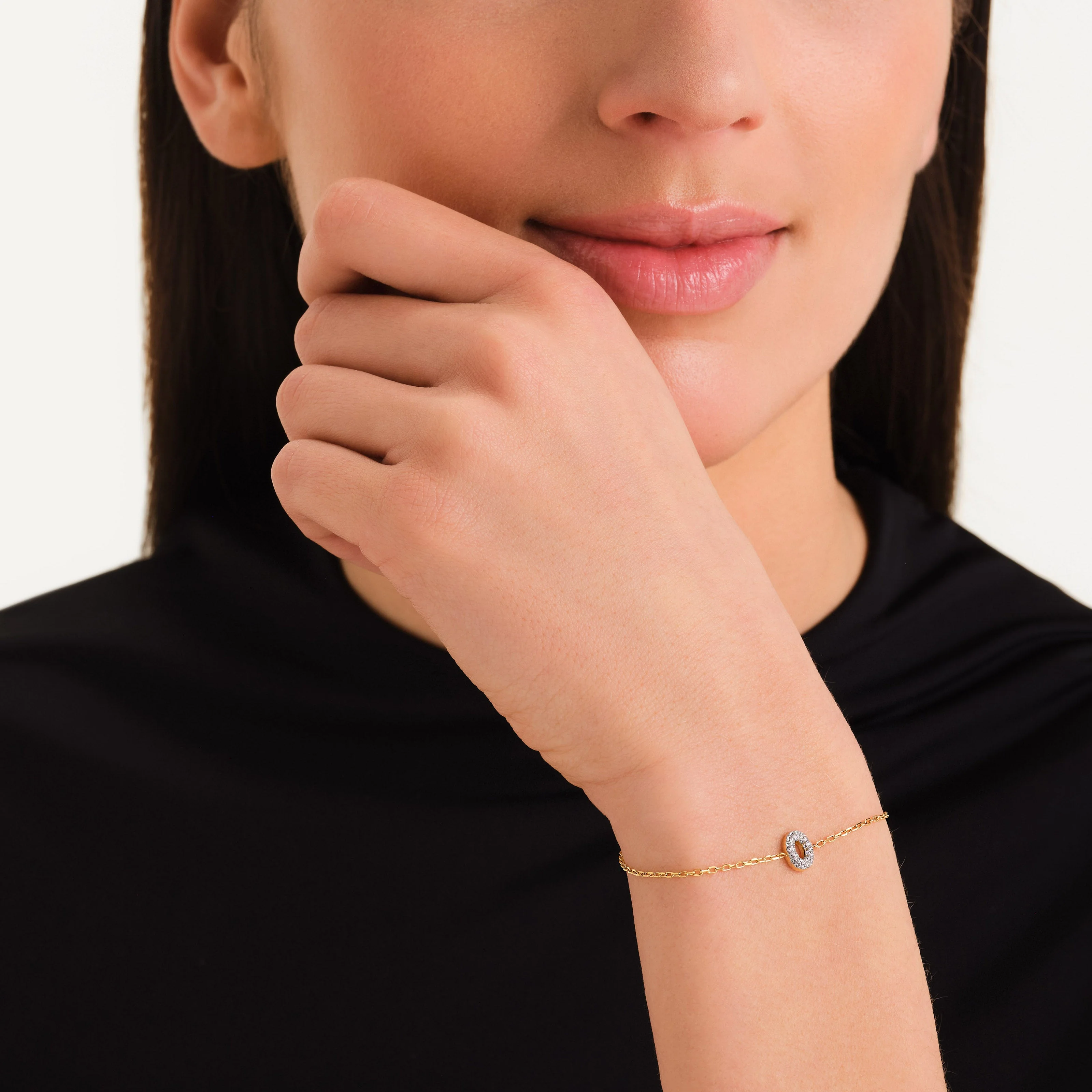 Crystal Letter O Bracelet - Image 2