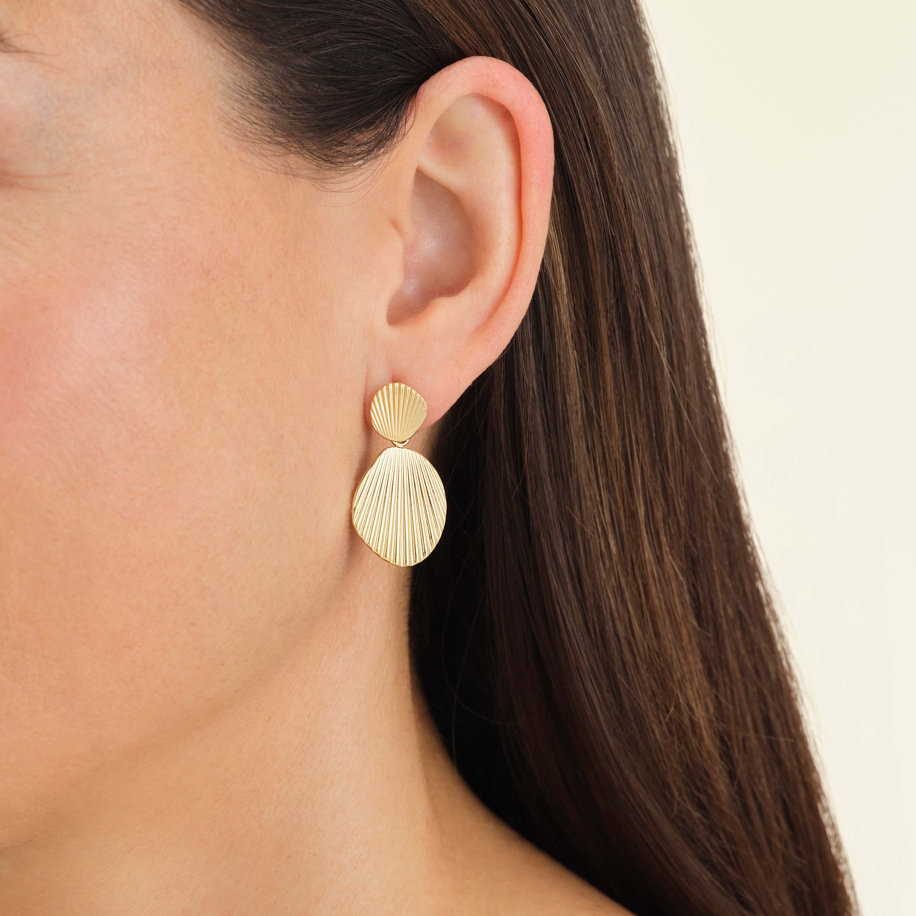 Shell earrings - Image 3