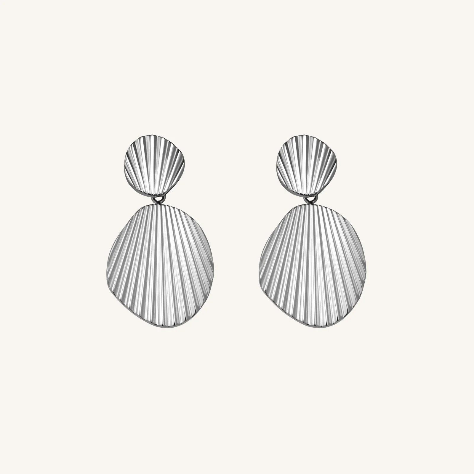 Shell earrings - Image 6